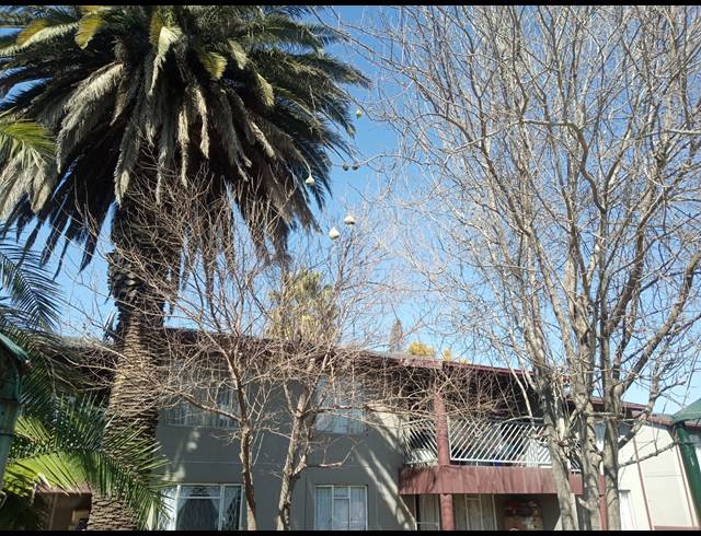 3 BEDROOM APARTMENT FOR SALE IN BENONI WEST